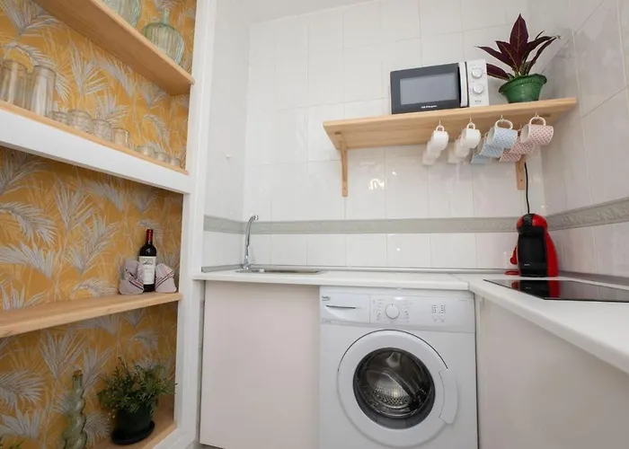 Delfin 5-8 Menyber * 内尔哈